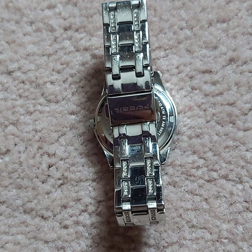 Watch - Picture 2 of 3